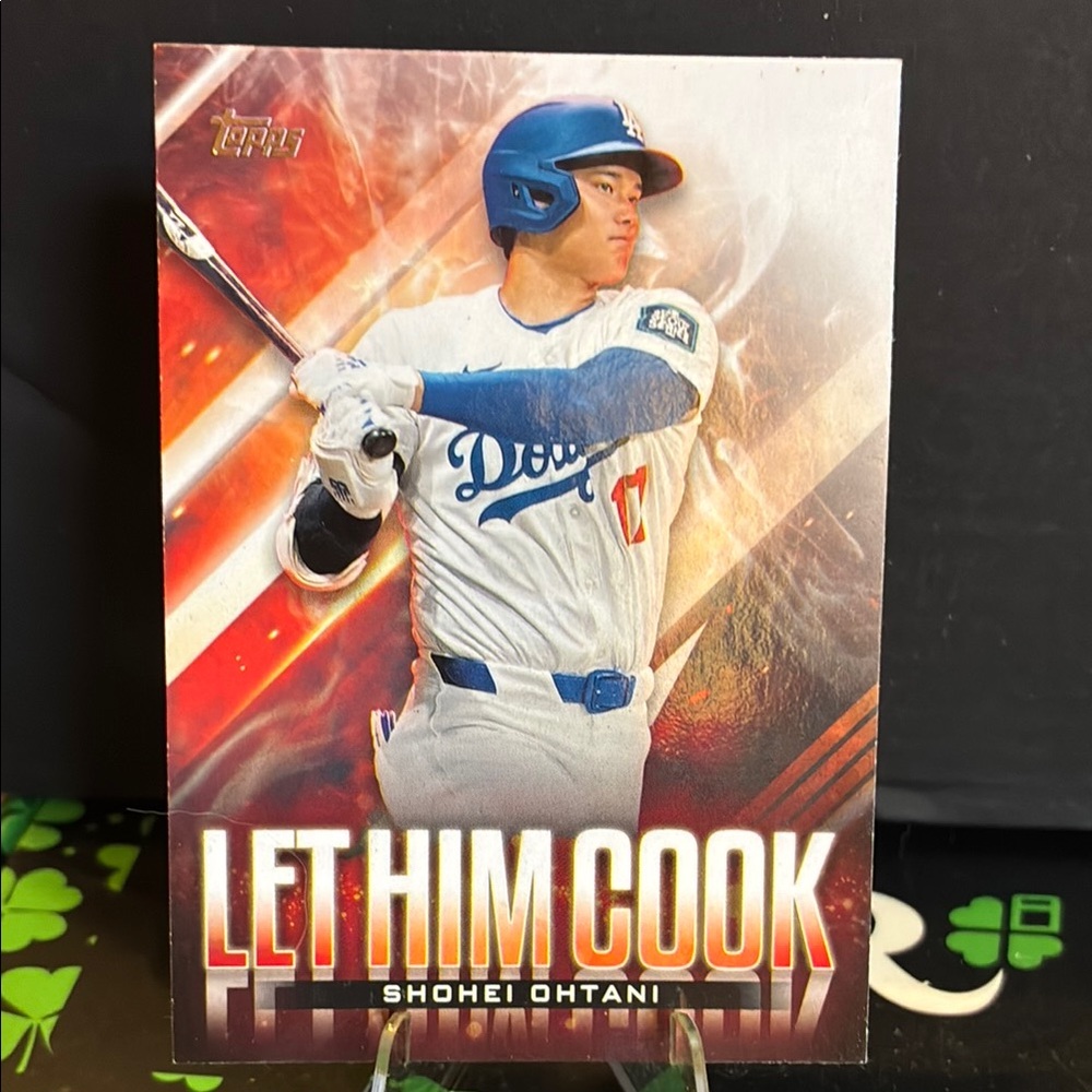 Topps Shohei Ohtani Card with Red and Blue Accents - Picture 1 of 2